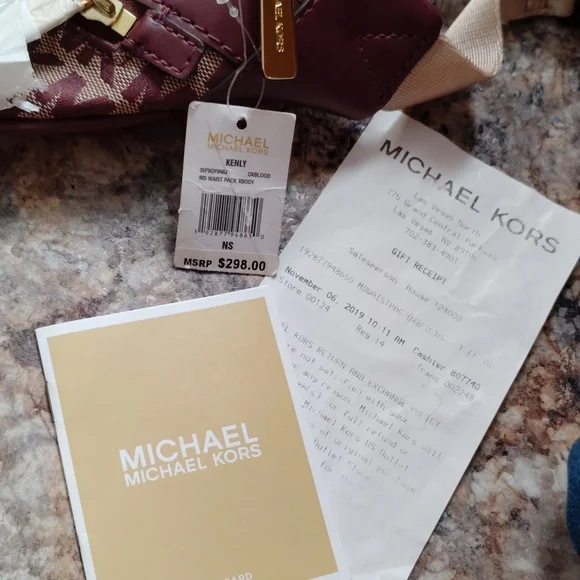 Michael Kors Fanny Pack Bag Waist Pack - Picture 8 of 8